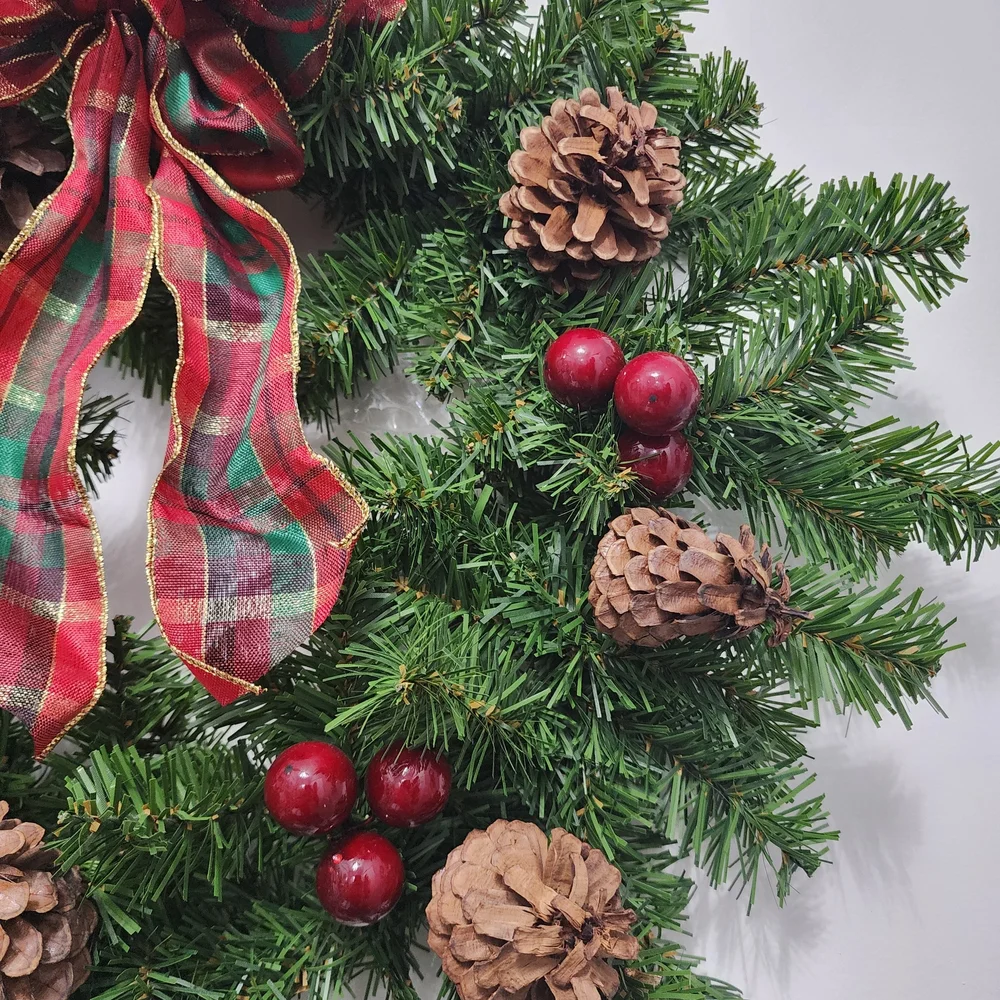 Kurt Adler 20 Inch Holiday Wreath with Pinecones, Berries And Bow